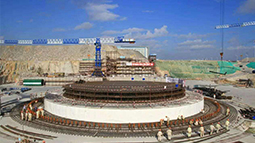 ����һ�ţ������˵�վ��